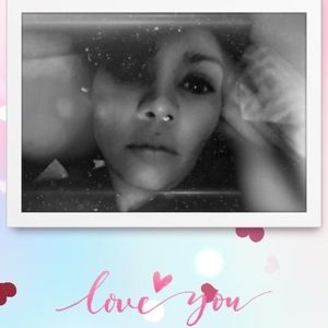 Meet your Posher, Yvette